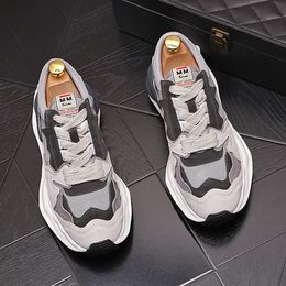 Italie Classic Business Marié Robe de mariée Chaussures Spring Fashion Breatchable Outdoor Casual Sneakers Round Bottom Bute Business Driving Walking Loafers Y80