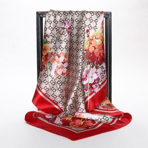 Italie Tissure de vêtements de soie frais Princes numériques Tabrics de soie en satin Largeur 90 cm * 90 cm HGF02