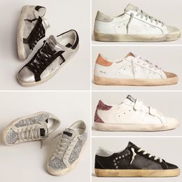 Italie Golden Sneakers Super Star Femme Casual Chaussures Paillettes Classique Blanc Do-old Dirty Cuir Hommes Chaussures Baskets 2023 Nouvelle version