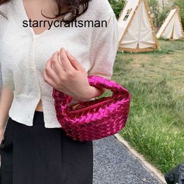 Italië Jodie Hangbag 2023 Nieuwe Bright Face Handgeweven Tas voor Dames Koreaanse Editie Effen Kleur Populaire Knoop Handgemaakte Dumpling Bun