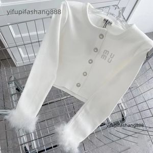 Italië Miui Miui Top Luxe Dames Truien Designer Klassieke Wollen Kleding Hoodie Gebreid Tweed Bijgesneden Trui Warm Houden Vest Femme Miu 735