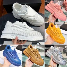 Italie Odissea Sneakers Designer Chaussures décontractées Plateforme de mode Men de chaussures Sky Blue Cassized Caractéristiques Uppers Threedimensional Effet