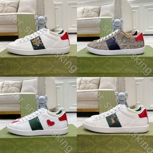 Italië hardloopschoenen ontwerper schoenen klassieke bijen witte platte sneaker streep splicing sneakers dieren borduurparen trainers maat 35-46