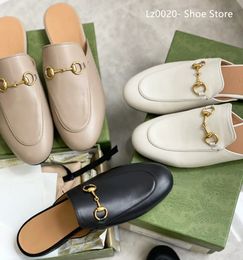 Zapatos de diseñador Italyl, zapatillas de mulas, mocasines Horsebit de cuero 100% real, zapatillas de lujo para mujeres y hombres, zapatillas de cuero jacquard con logo jumbo, zapatos planos de lona Princetown