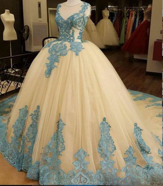 Ivoire robe de bal robes de bal avec des appliques de dentelle bleue pure cou sans manches robes de soirée arabes sur mesure femmes vêtements de cérémonie Vestidos
