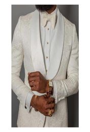 Ivoire des hommes de mariage officiel costumes 2019 trois pièces jonduées sur mesure Business Groom Wedding Tuxedos Veste Pantalon Bow 3736264