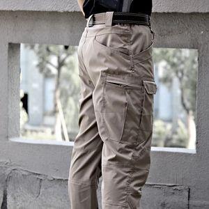 IX7 Pantalons pour hommes extérieurs Pantalons militaires respirants et durables Vêtements de travail de poche multi-fonctionnaires en nylon Pantalon séchage rapide 240408