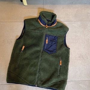 Veste S Mens Designer Veste épaisse Giacca (Achetez deux vestes, obtenez un chapeau en feutre) Réchauffez-vous Classique Rétro Hiver Couple Modèles Agneau Cachemire GILET Polaire Manteaux S 724 s VET