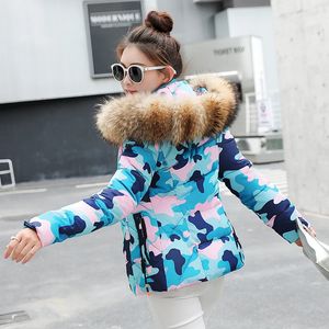 Veste d'hiver manteau 2023 Parka courte col en fausse fourrure chapeau détachable camouflage S XXXLOutwear veste chaude en coton 231130