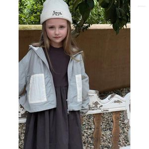 Jassen Kinderkleding Kinderjas 2024 Lente Herfst Modieus Patchwork Kleur Cool Knappe Jas voor jongens en meisjes