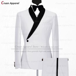 Vestes Fashion Blanc Costumes pour hommes Elegant Black Velvet Châle Veste à revers avec pantalon 2 pièces pour dîner de bal de mariage Tuxedo blanc pour hommes