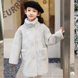 Vestes girl top automne hivernale coréenne de mode cote en faux fourrure