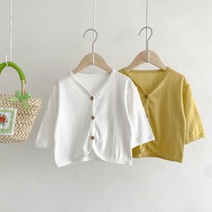 Jackets baby zonnebrandcrème Cardigan Koreaanse babymeisjes dunne airconditioning shirt 2023 zomer geboren zachte ademende jas 230814