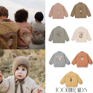 Chaquetas INS Baby Boys Dibujos animados Algodón Outwear Niños Ropa de invierno Niño niña Lambswool Konges Slojd Chaqueta Bordado Abrigo Traje de vuelo 230821