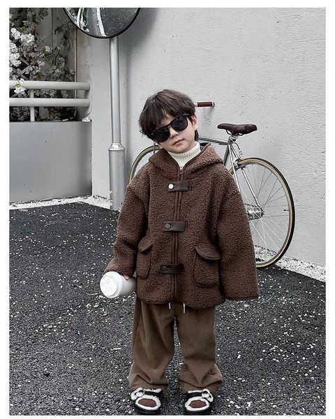 Chaquetas abrigo para niños 2024 ropa de invierno para niños versión coreana de piel estilo extranjero con capucha gruesa y cálida para niño