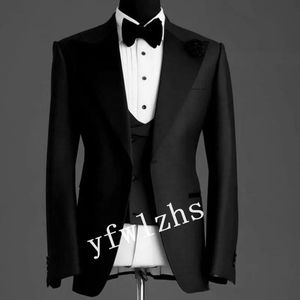 Chaquetas Nueva llegada Un botón Padrino de boda Pico Solapa Novio Esmoquin Trajes de hombre Boda / graduación Mejor Blazer (chaqueta + pantalones + chaleco + corbata) B255