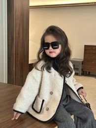 Jaquetas Outerwear Meninas Coreano Suave Grosso Tops Inverno Crianças Moda Redondo Pescoço Casaco Luz Luxo 2023 Gola Quente