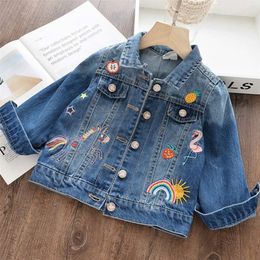 Jackets Gedrukte cartoon denim jas voor meisjeskinderen herfst lente babymeisjes eenhoorn geborduurde spijkerjasje 210 jaar oud 220826