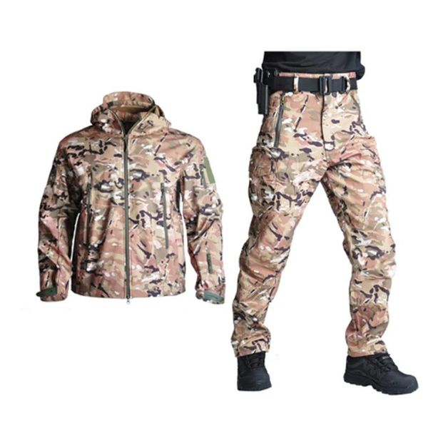 Vestes Printemps Militaire Soft Shell Hommes Femmes Costume Entraînement En Plein Air Combat Coupe-Vent Camo Chasse Peau De Requin Escalade Randonnée Veste Pantalon