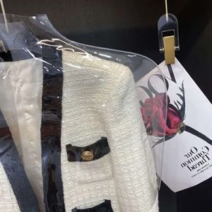 Jassen V-hals Lange Mouw Dames Elegant Design Cropped Tweed Jas Dames Koreaanse Mode Korte Jas Lente Vintage 2024