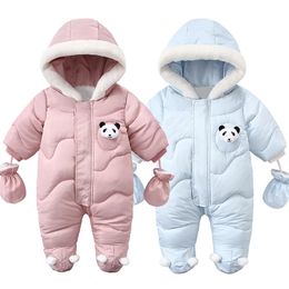 Jassen Winter Born Babyjas Schattige Panda Romper Met Handschoenen Katoen Plus Fluwelen Warme Babykleding Set Peuter Jumpsuit Met Capuchon 0-18M 231129