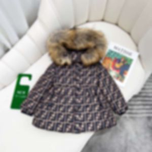 Jackets Winterkleding Down Jacket Suite Koreaanse versie Korea -racebeer Hondenbont kraag van jongens meisjes