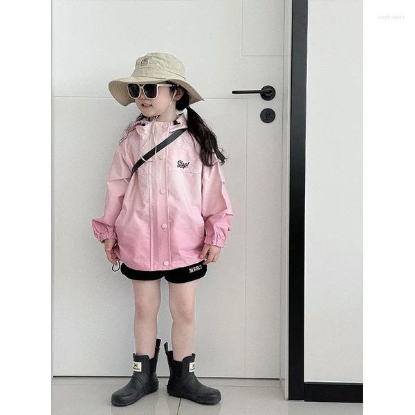 Vestes Ximilu Girls 2024 Spring Children's's Fashionable Hooded Gradient Casual Jacket Sprint Coat