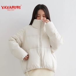 Yaya 2021 Nieuwe Winter Vrouwen Puffy 90% Duck Donsjack Opstaande Kraag Windscherm Hoge Kwaliteit Korte Jas Mode Dikke Gewatteerde parka