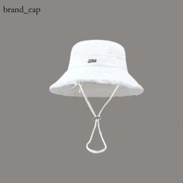 Jacquemes Hat Designer Bucket Bucket pour femme pêcheur de chapeau à larges bords