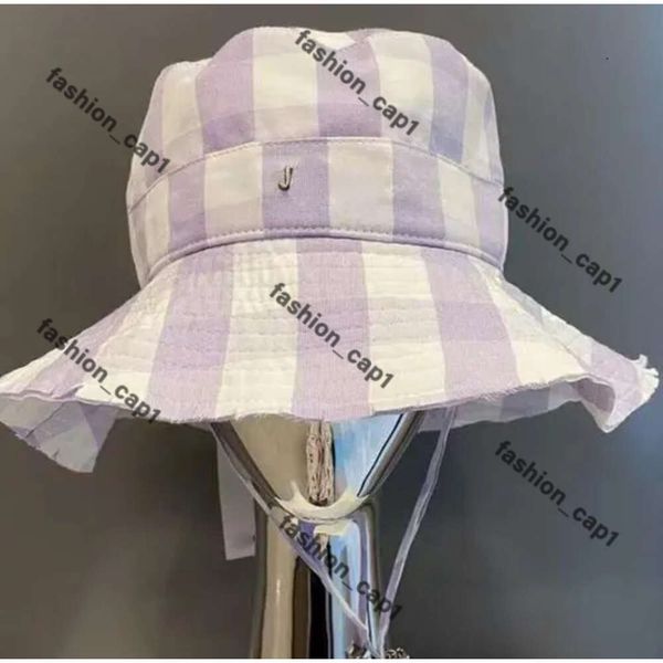 Jacquemu Hat Chapeau à large bord Desgner Hat Chapeau de plage pour femme Casquette effilochée Jacquemes New Era Huit couleurs au choix Casquettes pare-soleil d'extérieur Chapeau seau Jacquemly Cold 44