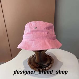 JACQUEMUES HAT DENIM HATS Letters Bucket Color Brim Fashion Women Bucket Designer Solid Classic Hat Men Acquemu Hat 127