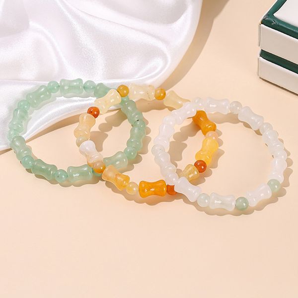Perles de pierre de jade Bracelet de perles de bambou Aventurine verte naturelle Bracelet de jade vert clair en forme de bambou pour femme