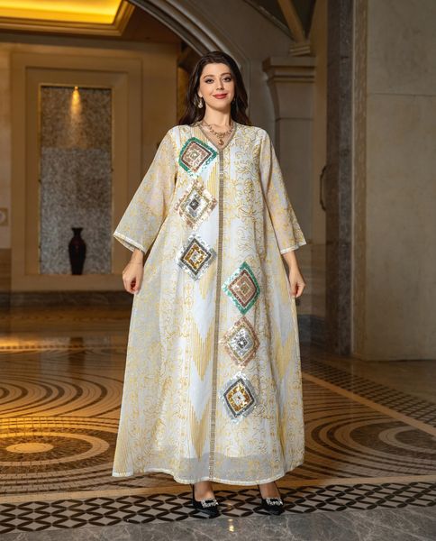 Jalabiya Robe du Moyen-Orient en maille musulmane brodée de paillettes perlées robes de soirée Dubaï Abaya Tempérament Robe longue turque 2024 Nouveautés