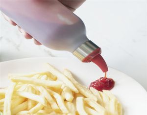 Bouteille de croustillante Bouteille en plastique Dispensateur pour salade Moutarde Vinegar Huile Sauces Ketchup Accessoires de cuisine JK20012918024