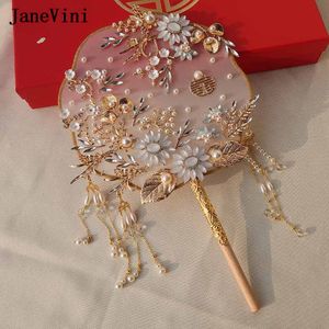 Janevini Luxe lichtblauw Crystal Chinese bruidshandboeketten Fan Gold Tassel Artificial Flowers Metal Fan Wedding Accessoires