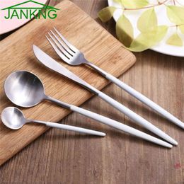 JANKNG 24 stks/partij Wit Handvat Zilver Rvs Servies Set Luxe Bestek Set Matte Mes Vork Tafel Servies voor 6