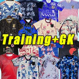 Japon 24 23 Jersey de football Accueil Bleu Tsubasa 2024 2023 Coupe du monde ATOM Chemise de football japonaise Honda Kagawa OKAZAKI Hommes Player Fans Version Chemises d'entraînement