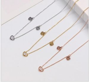 Japan en Zuid-Korea Diamond Heart Hollow Rose Gold 18K Ketting Kleur Gouden Collarbone Ketting Koreaanse versie Accessoire Gift