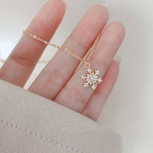 Japon Corée S925 argent sterling plaqué 14K or exquis diamant incrusté de flocon de neige collier féminin élégant pendentif goth