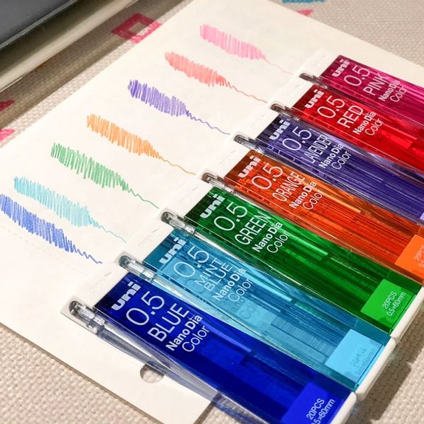 Japon Uni Nano Dia couleur 0.5 0.7 -202NDC crayon mécanique de couleur recharges 0.5mm fournitures d'écriture 202NDC 240105