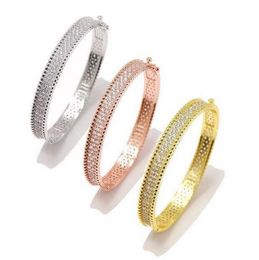 Style japonais et coréen minimaliste étoilé étoilé Bracelet à pois à pois, frais et frais pour les bijoux de créateurs pour hommes et femmes