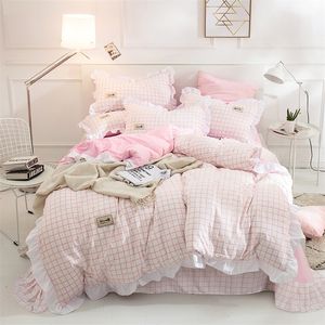 Japonais Bref Rose Grille Ruffles Princesse 3/4 pcs Ensemble de Literie Drap Housse de Couette Taies d'oreiller Coton Lavé King Queen Twin T200706