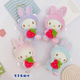 Costume de lapin de dessin animé japonais Strawberry Cat en peluche porte-clés pendentif mignon petit jouet en gros