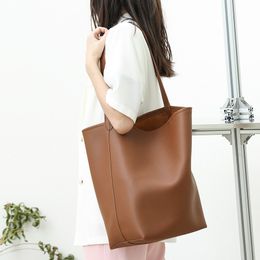 Bolsa de cubo de grano de lichi casual japonés insu inspt shatming shating bags net red de moda rojo de cuero para mujeres