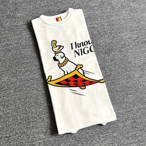 Camisetas de diseñador japonés Impresión linda Alfombra voladora Perro Algodón blanco Camisetas de manga corta para hombres y mujeres Camiseta suelta de pareja