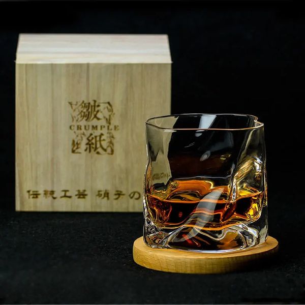 Japonais Edo Designer Papier Froissé Forme Irrégulière Cristal À Facettes Der Whiskybecher Whisky Whisky Rock Verre Illustration Vin Tasse 240307