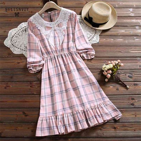 Japonés Mori Girl Kawaii Ruffles Vestido Primavera Otoño Vintage Vestidos Mujeres Bow Lace Collar Manga larga Pink Plaid Mini Vestidos 210520