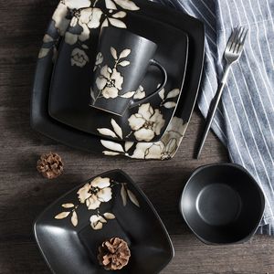 Vaisselle en céramique noire peinte à la main de style japonais vaisselle fleur d'hibiscus imprimé bol carré assiettes de restaurant japonais affichage de tasse
