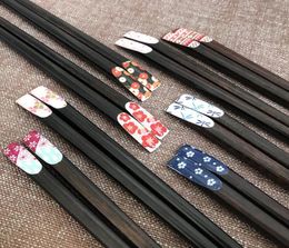 Terbes en bois naturelles de style japonais Cherry Flower Home Restaurant Kids Chop bâton Sushi Sticks un meilleur cadeau pour la famille4749773
