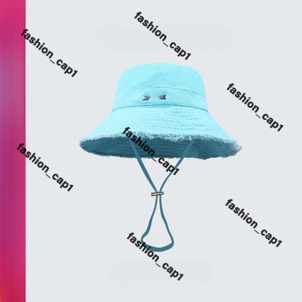 Sombrero Jaquemes Sombreros de diseñador de lujo Playa de verano Protección solar Sombrero de ala ancha para hombres Mujeres Pareja Sombrero Bordado de letras Jacquemues Sombrero de cubo Jacquemuus Jacqumus 830